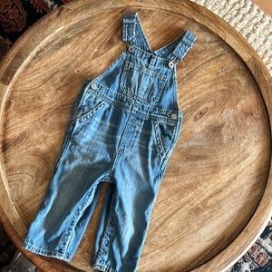 GAP DENIM OVERALLS BABY